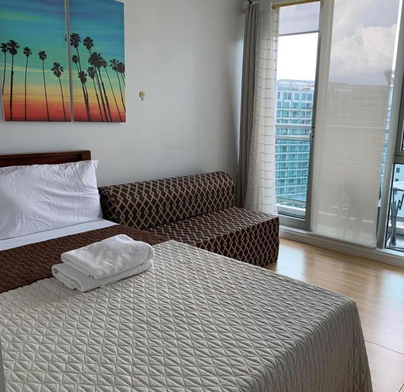 Azure C5 Man-Made Beach Balcony Multiple Units 马尼拉 外观 照片