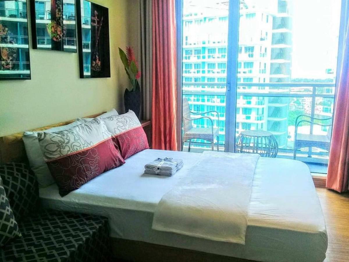 Azure C5 Man-Made Beach Balcony Multiple Units 马尼拉 外观 照片